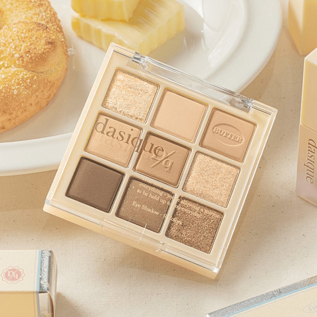 Dasique Eyeshadow Palette - 17 Butter Cream