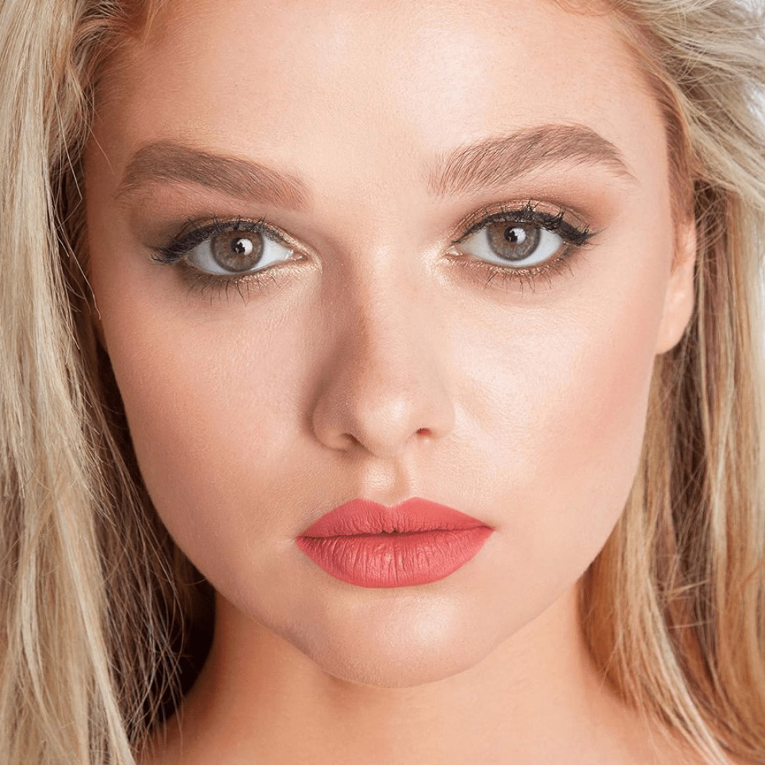 theBalm Meet Matte Hughes - Honest