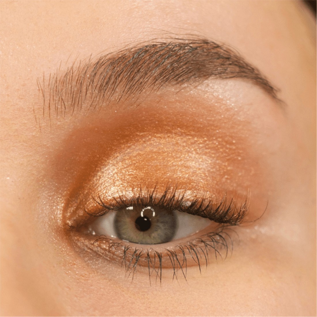 Revolution Lustre Wand Eyeshadow Stick - Obsessed Bronze