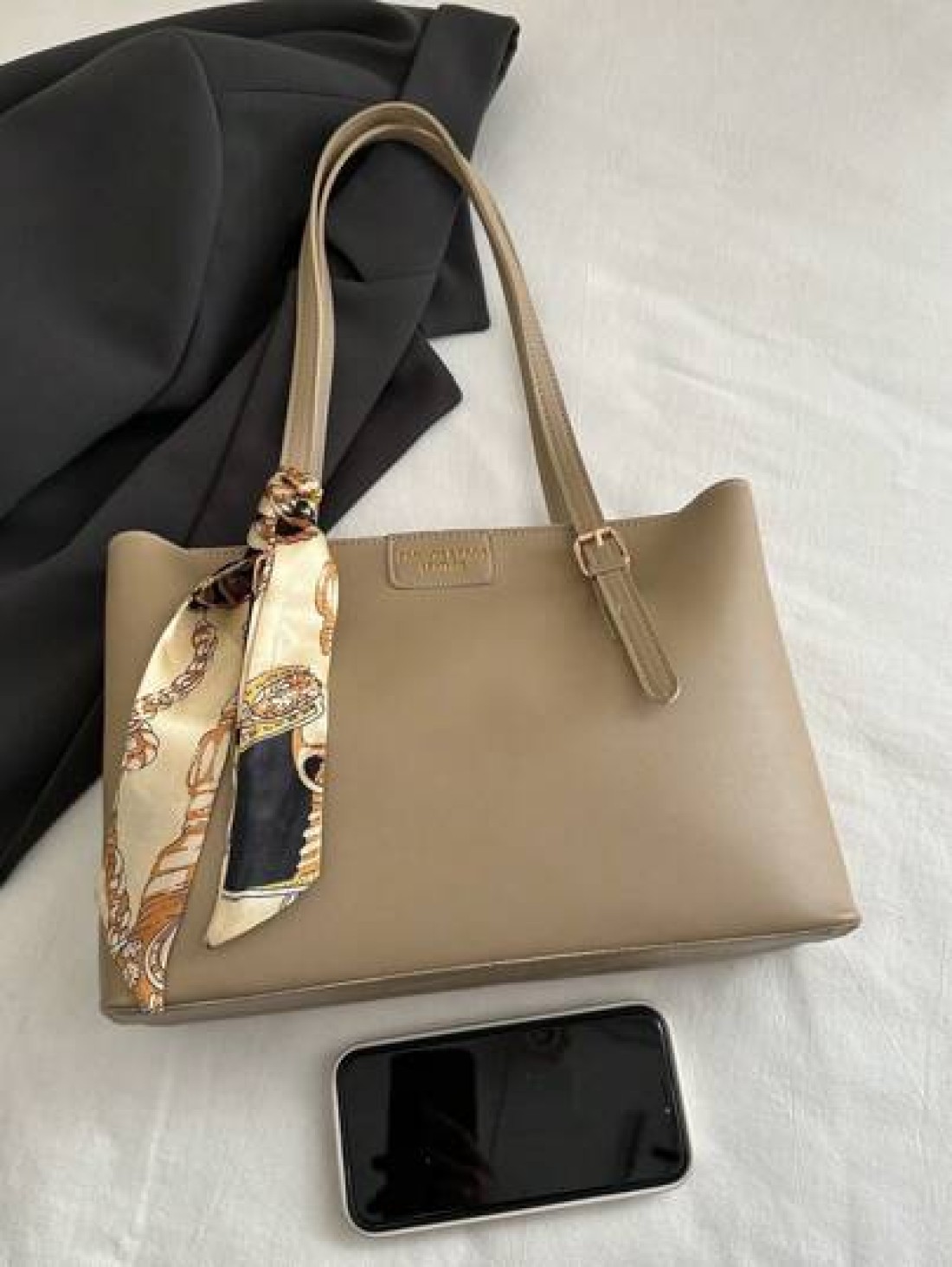 New Fashionable Lightweight Luxury Solid Color High End Versatile Women Shoulder Tote Bag