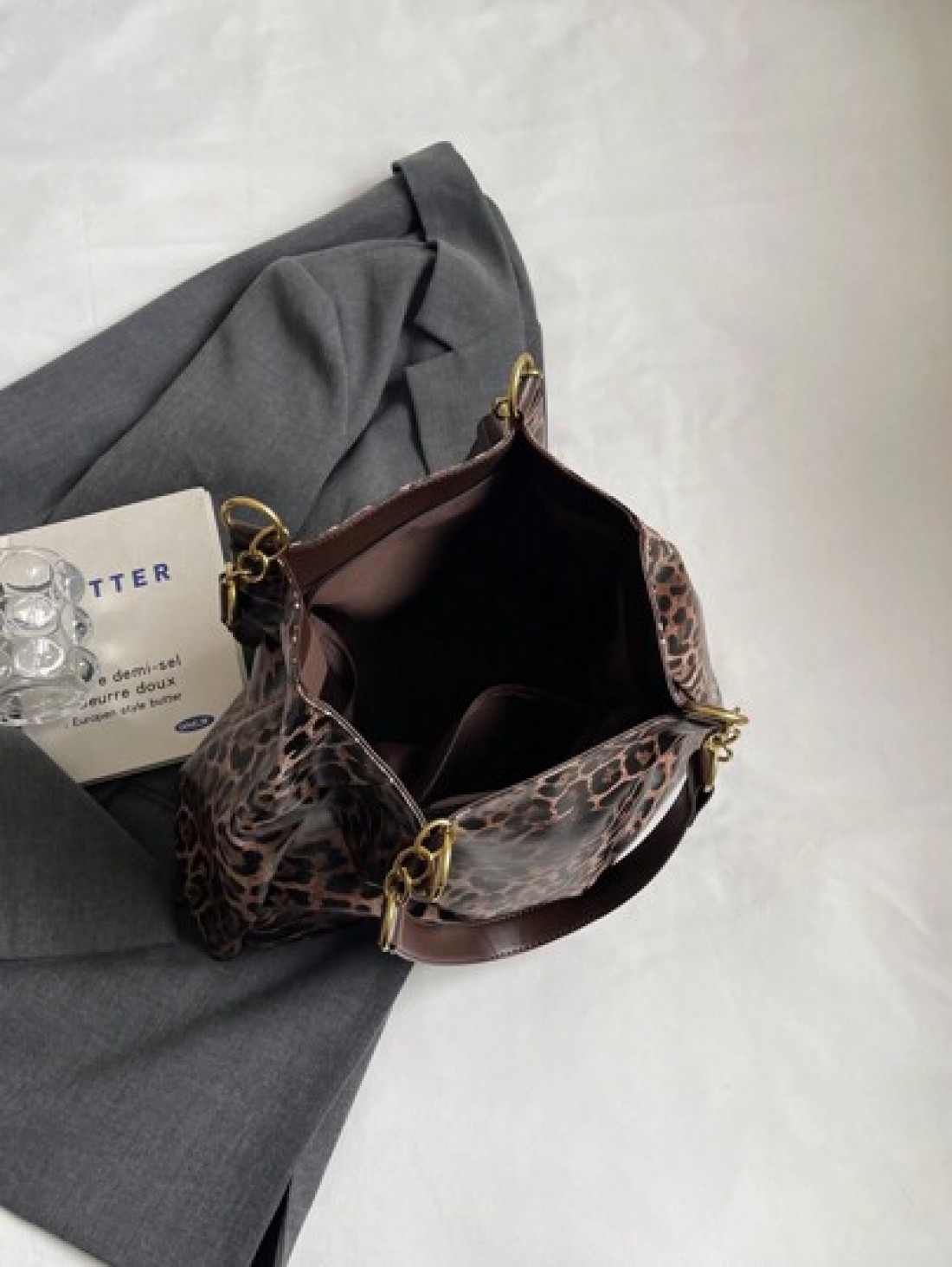 Women Leopard Print Letter Decor Fashionable Versatile Tote Bag