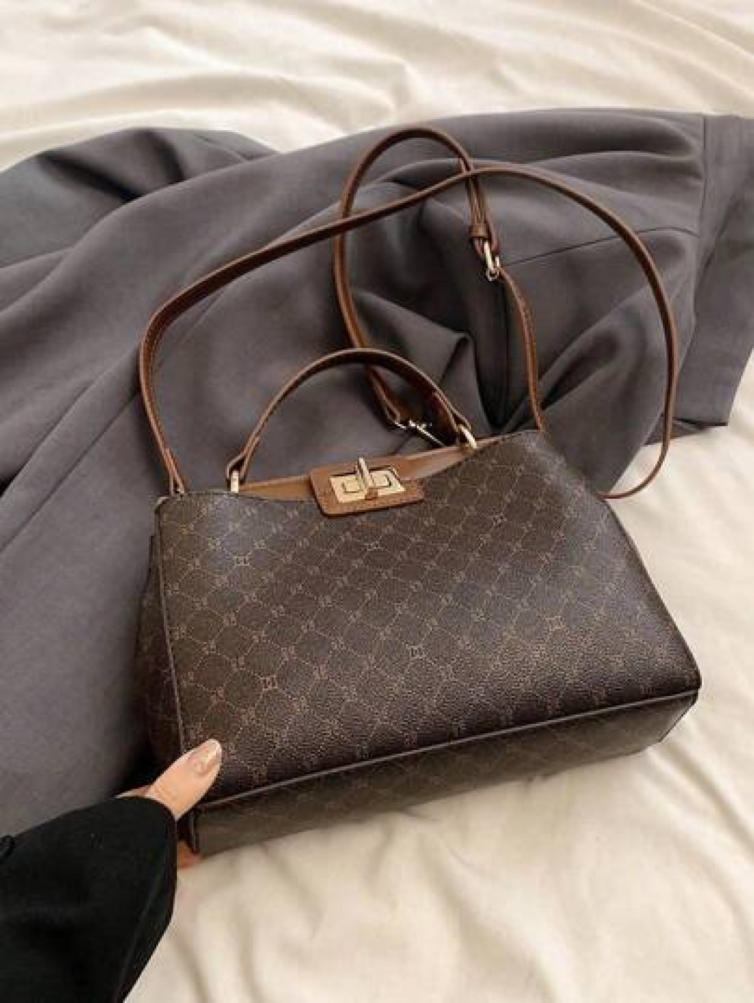 Fashion 2024 Sells European And American Retro Ladies Custom Printed Scratch Resistant Materials Holiday Gifts Middle Aged Mother Bags Large Capacity To Meet Daily Travel And Shopping Occasions And Ca
