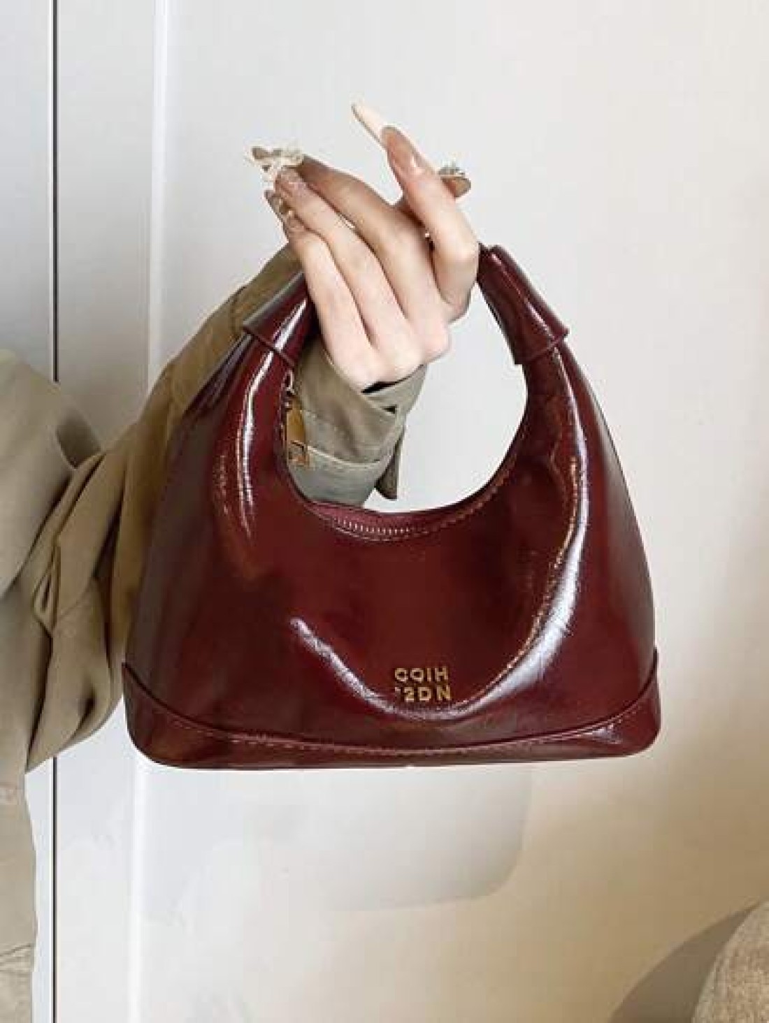 Retro Waxed Leather Burgundy Red Handbag Niche Design And Good Looking Crossbody Bag High End Texture Classic And Elegant Shoulder Bag Versatile For Daily Use Suitable For Daily Matching Photo Shoots