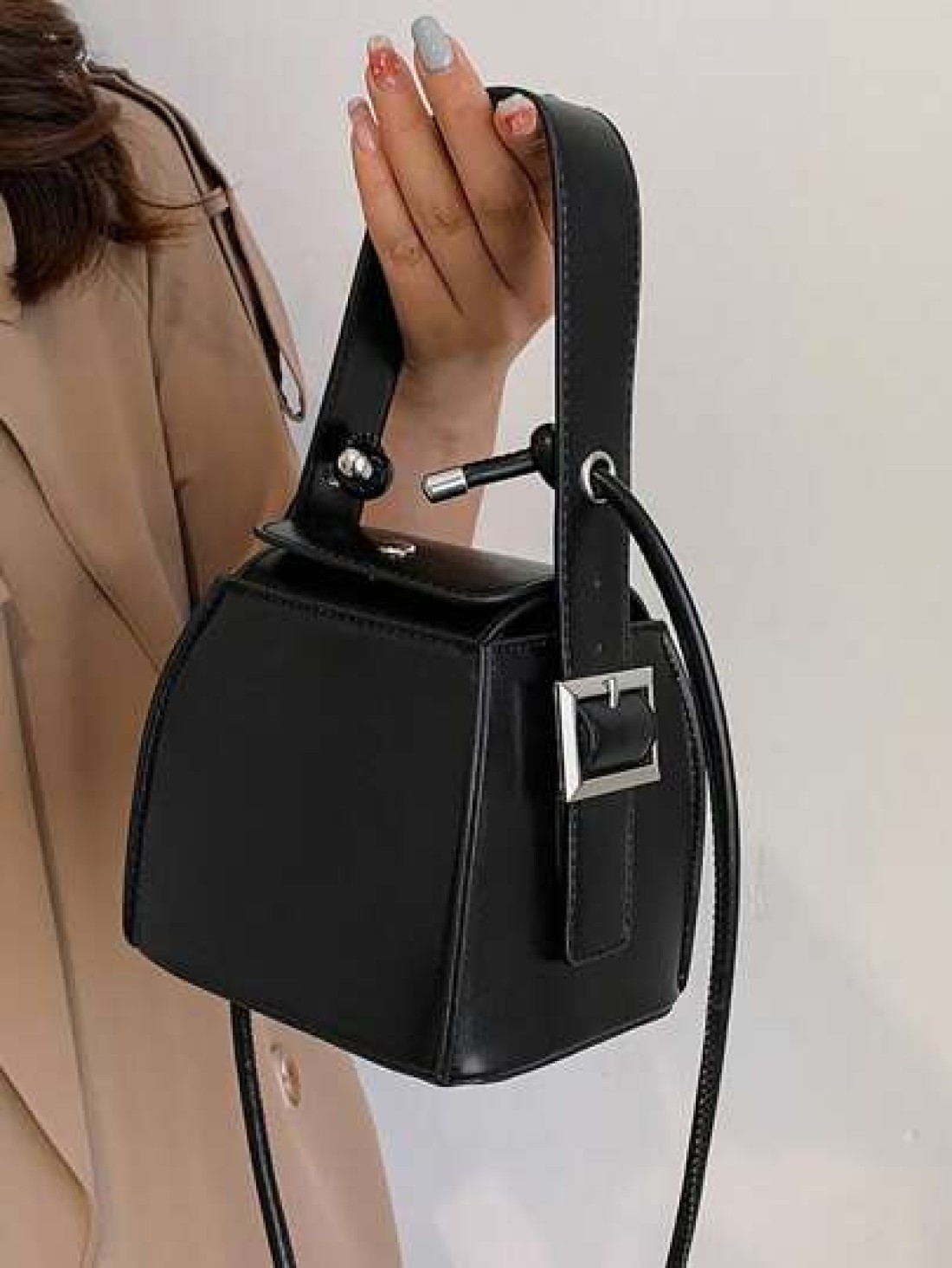 Stylish Personality Mini Portable Cigarette Case Clutch Bag With Strap