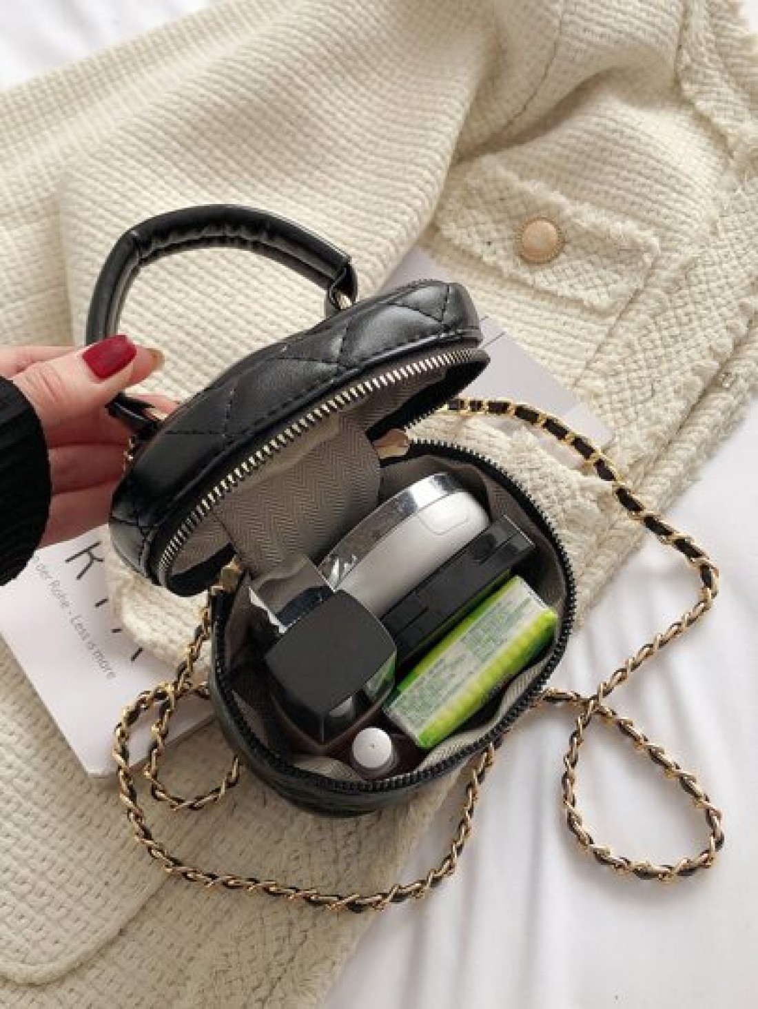 Lightweight Mini Bag Chain Bag Quilted Thread Bag Clutch Bag Bucket Bag Crossbody Bag Suitable For Teen Girls College Students And White Collar Workers Perfect For Office University Work Business Comm