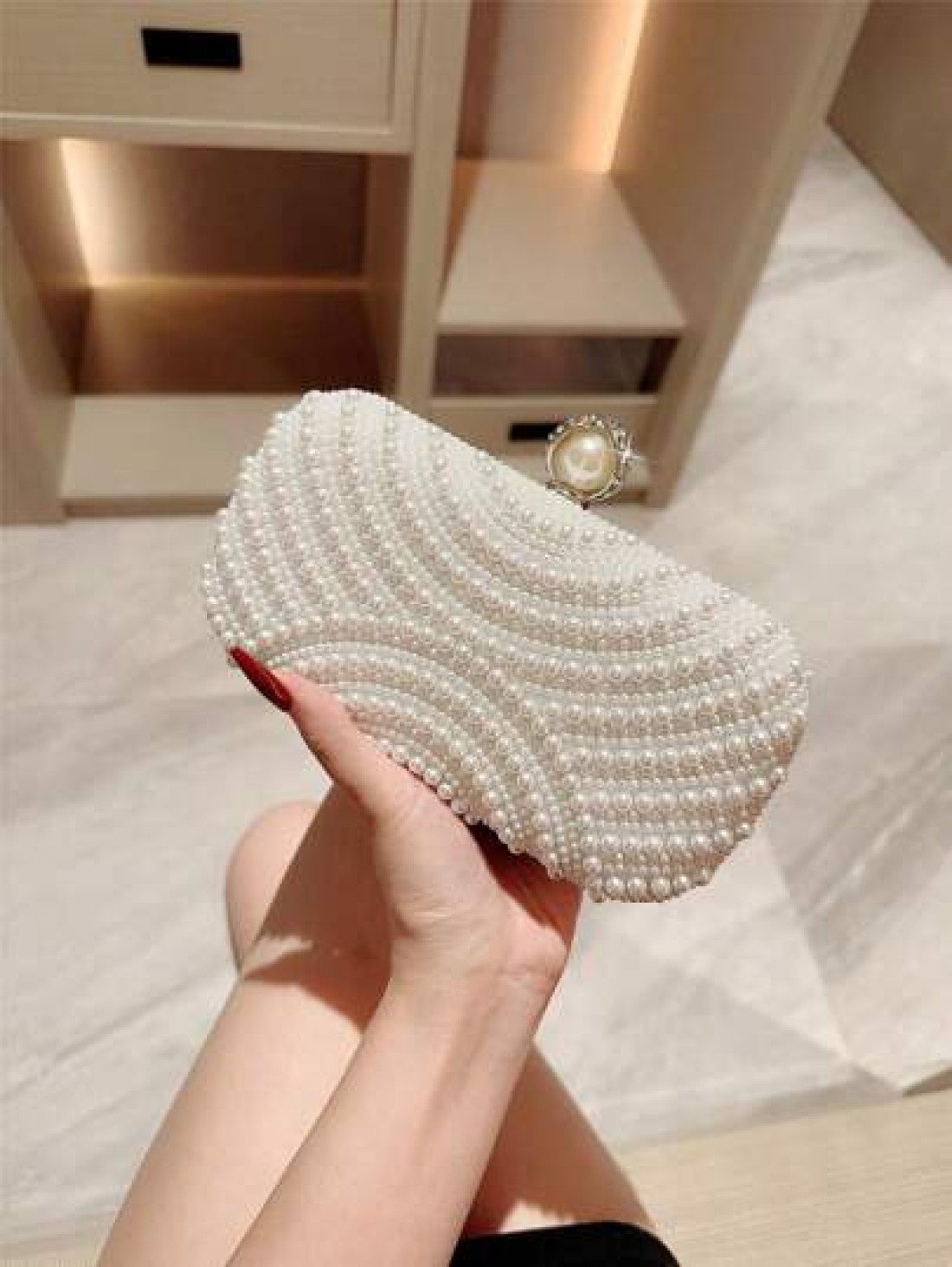 1pc Elegant Faux Pearl Box Shape Evening Clutch Bag White Romantic Wedding Party Purse Luxury Rhinestone Decor Evening Gown Bag Formal Party Crossbody Chain Bag Perfectly Matching With New Years Outfi