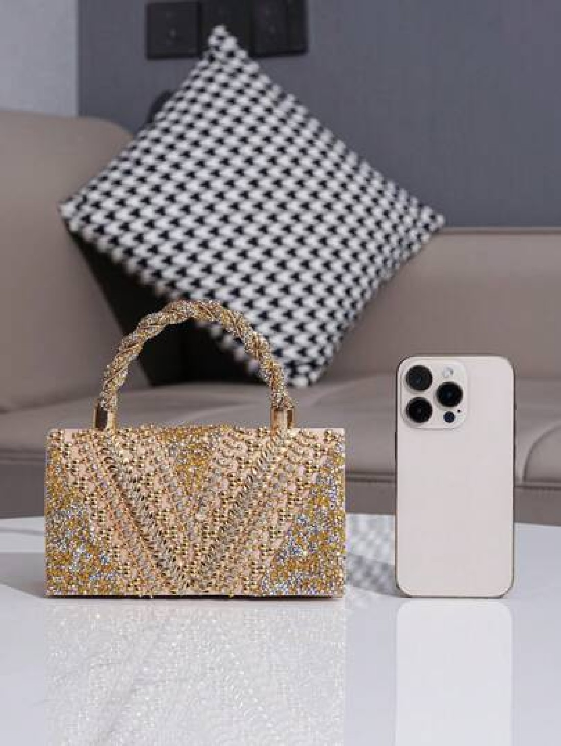 Evening Rhinestone Embellished Decorative Clutch Handbag European And American Style Women s Party Bag Fashionable Evening Bag Glamorous Rhinestone Bag