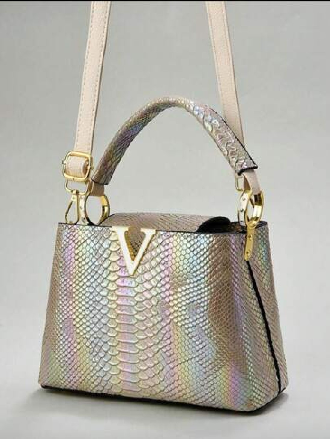 Ladies Luxury Snake Patterned Handbag Stylish Layered Design Paired With Gold Hardware Multifunctional Shoulder Bag And Crossbody Bag PU Material Elegant Daily Use Daily Shoulder Bag Snake Patterned B