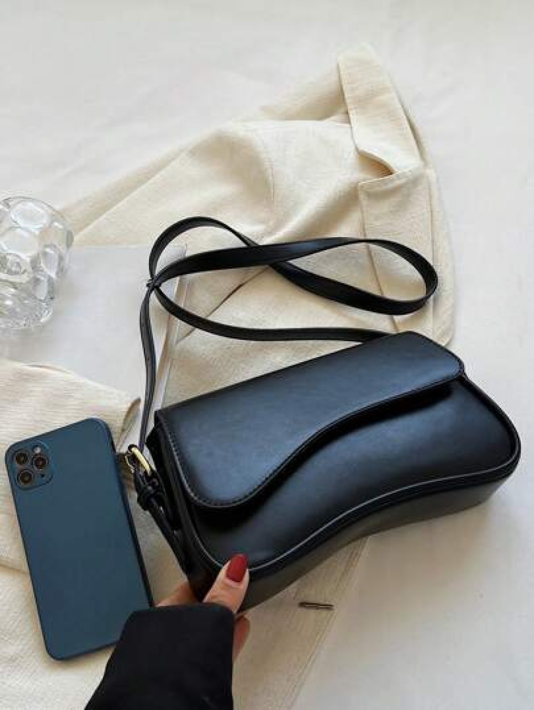 Minimalist Flap Square Bag Simple Solid Color Flap Underarm Bag PU Leather Textured Bag Purse Fashion Versatile Bag