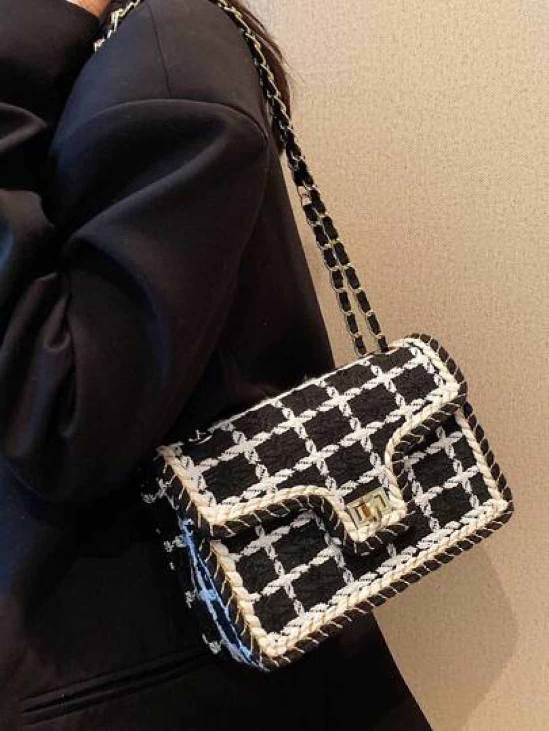 New Simple And Fashionable Black And White Plaid Woolen Single Shoulder Crossbody Small Square Bag Suitable For Women s Vacation Travel Daily Use Dating Gifts