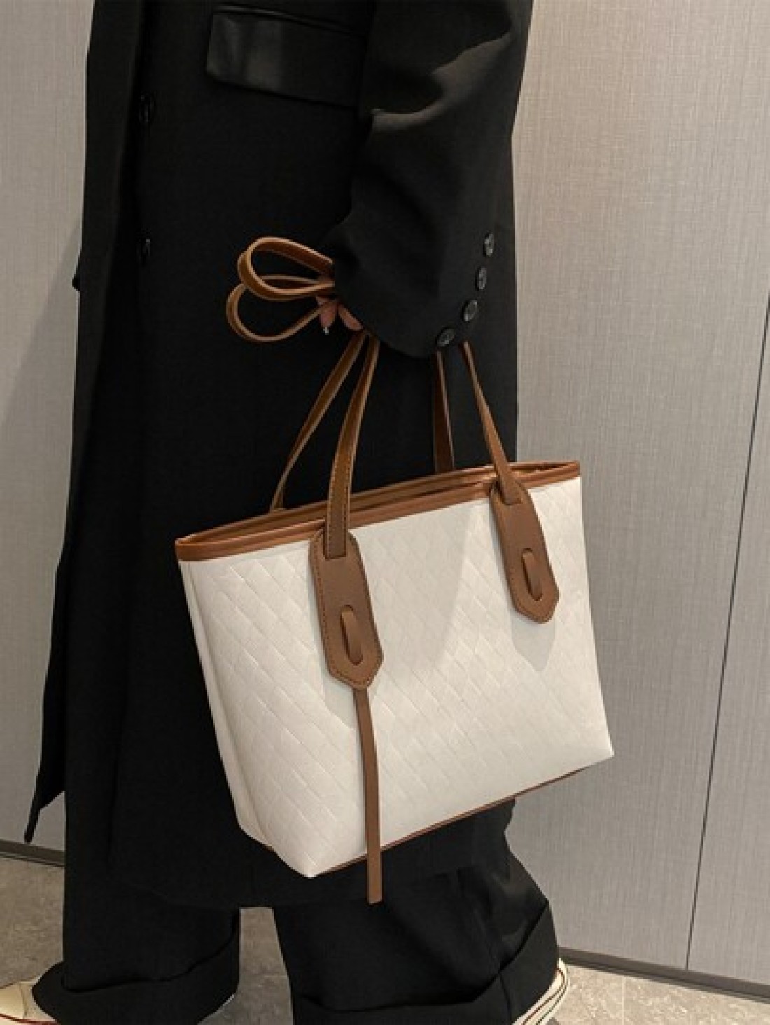 Fashionable Vintage Style Rhombus Grid Stitching Press Creased Convertible Shoulder Bag For Women Leisure Tote