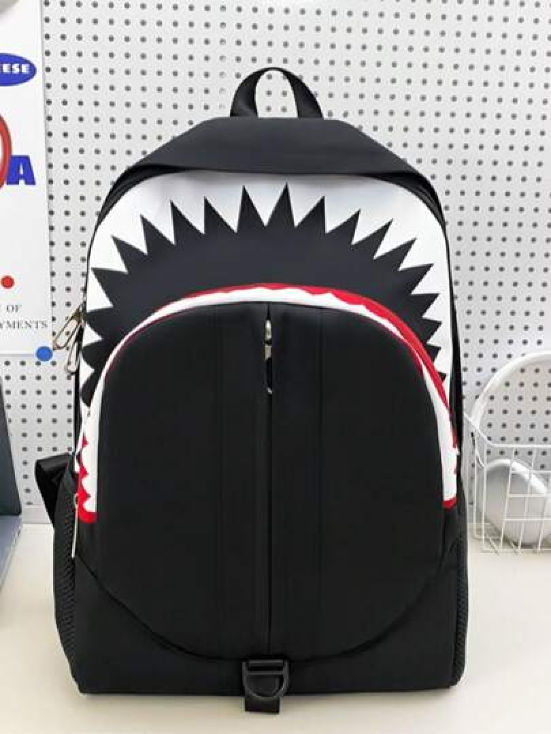 New Spring Summer Fashion Luminous Shark Graphic Backpack Large Capacity Student Bag Personality Casual Bag With USB Charging Port Fits Laptop Books Documents Clothes Suitable For School Business Trip