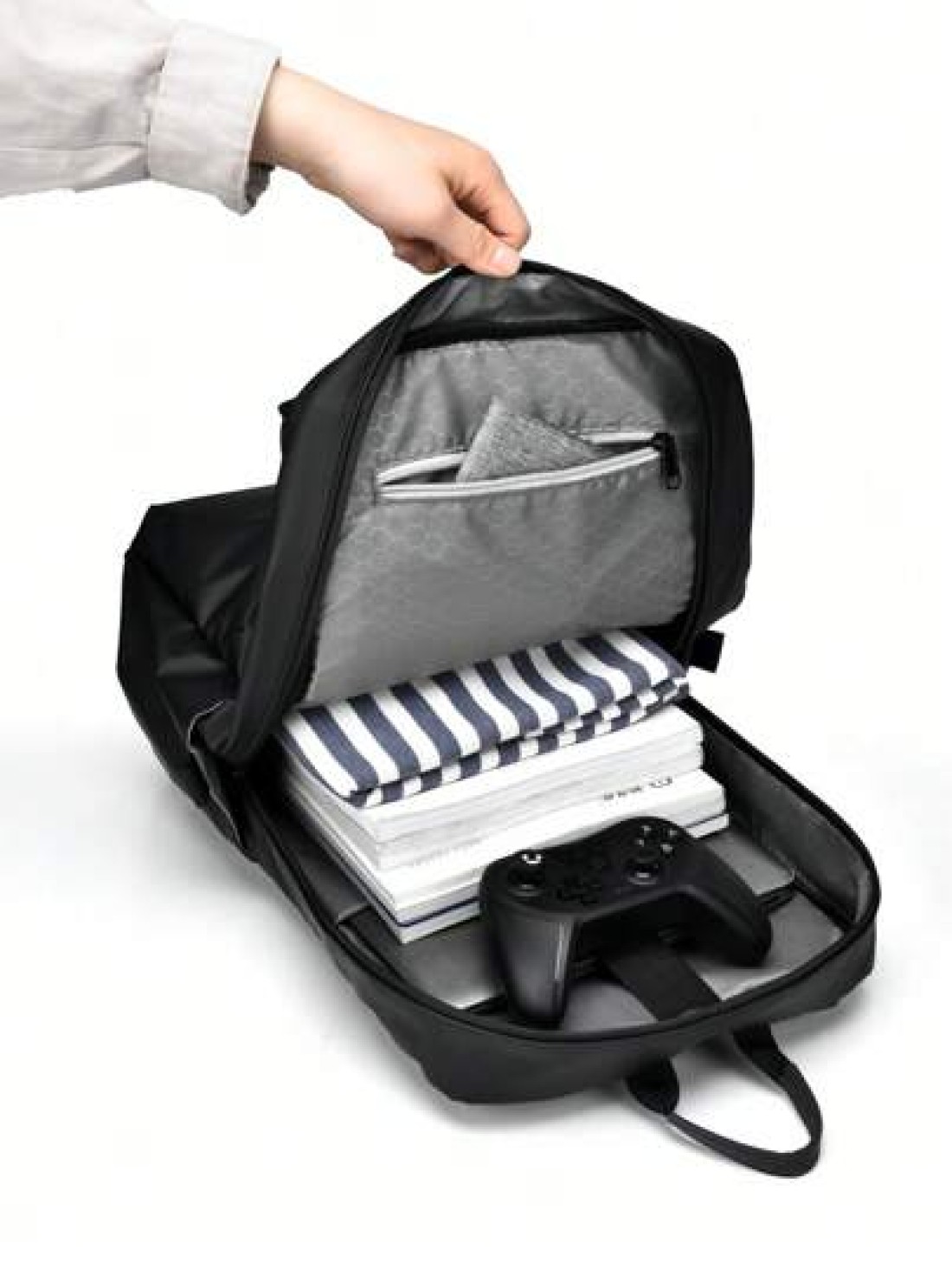 A Fashionable Classic And Popular Backpack For Students Traveling In Daily Life