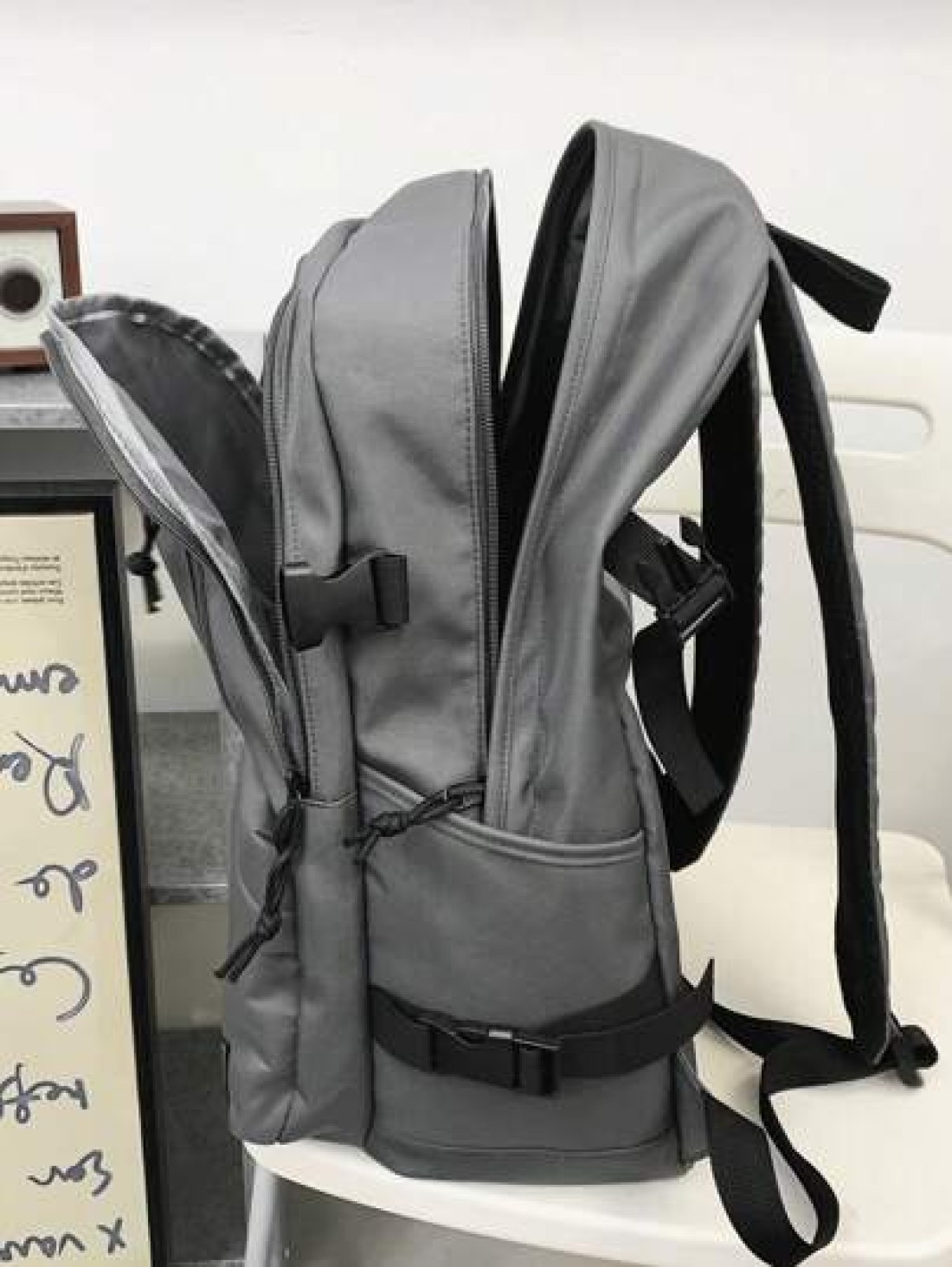 New Fashionable And Casual Large Capacity Solid Color Backpack For Students Versatile For Class And Commuting Unisex