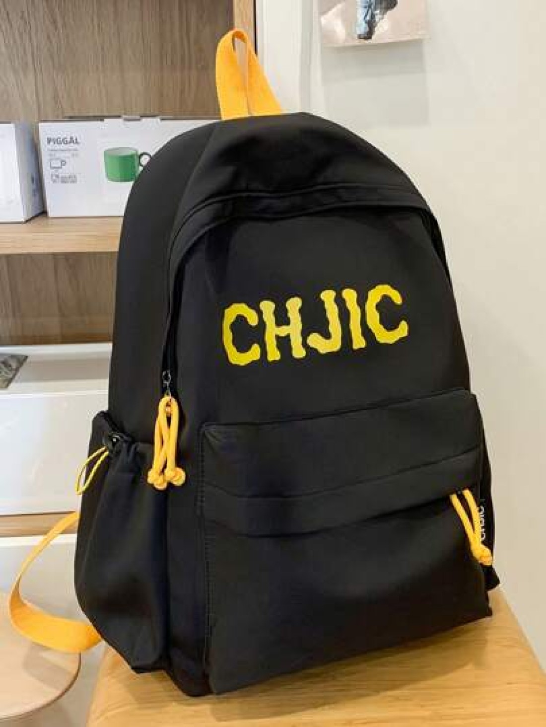 New Fashionable Contrasting Letter Print Backpack With Unique Design For Students Large Capacity Campus Backpack Commuting Backpack Nylon
