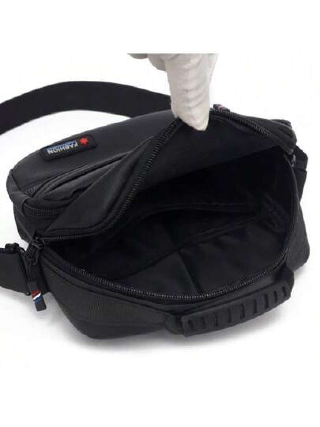 Men s Casual Versatile Solid Color Nylon Messenger Crossbody Phone Bag Business Style