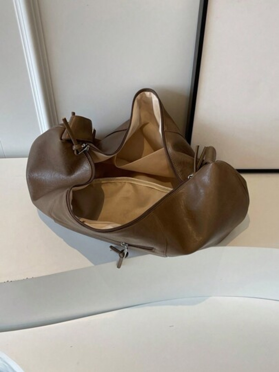 Fashionable Solid Color Shoulder Bag Personalized Casual Crossbody Bag Large Capacity Soft PU Dumpling Bag Korean Style Backpack School Bag Commute Gifts Scream Men Bag Winter Laptop Thanksgiving Trav