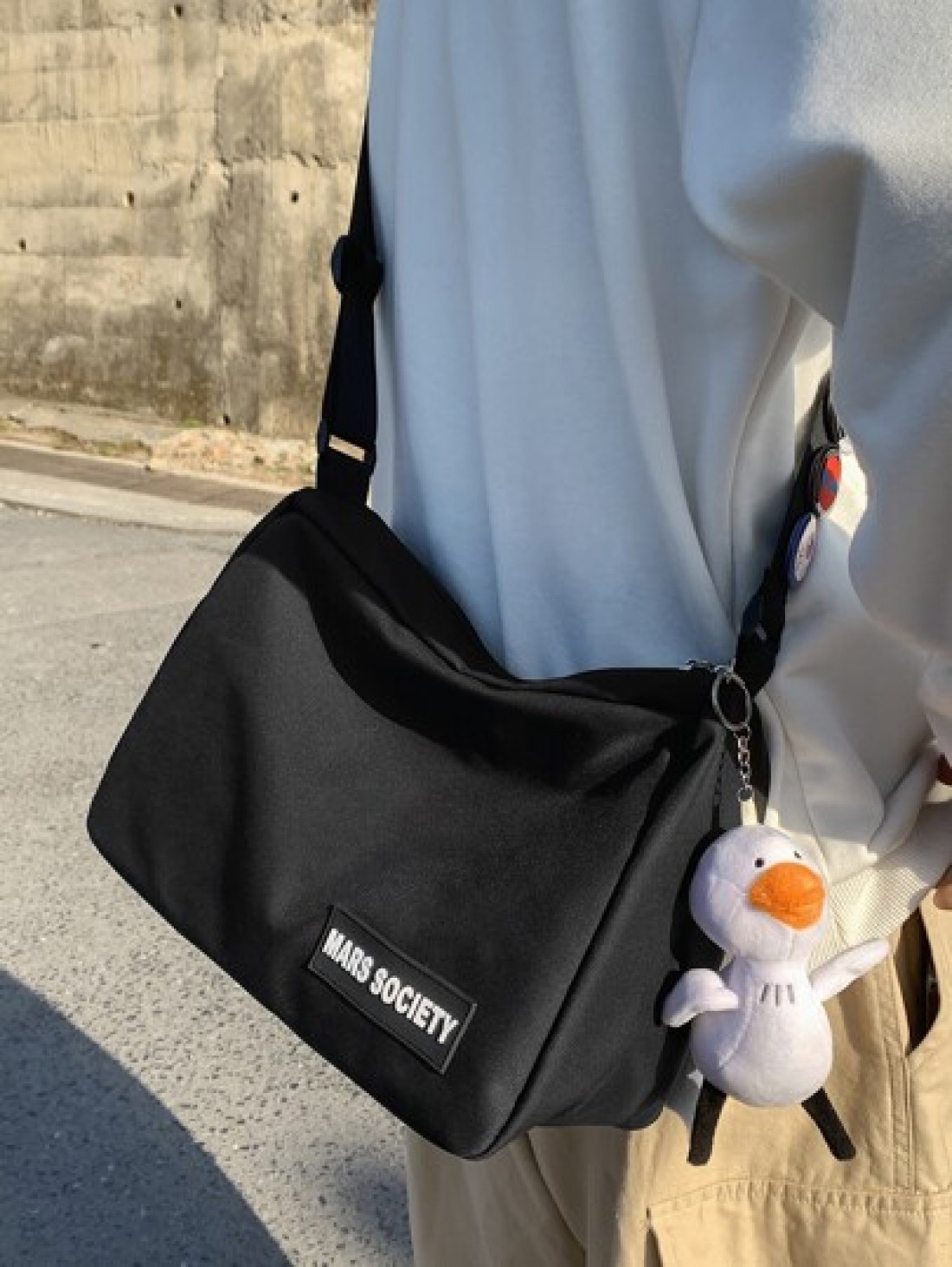 Men s Casual Versatile Water Proof Nylon Material Cartoon Pendant With Shoulder Diagonal Shoulder Bag And Complimentary Badge Crossbody Bag Sling Bag For Holiday Summer Multi Functional School Bag Stu