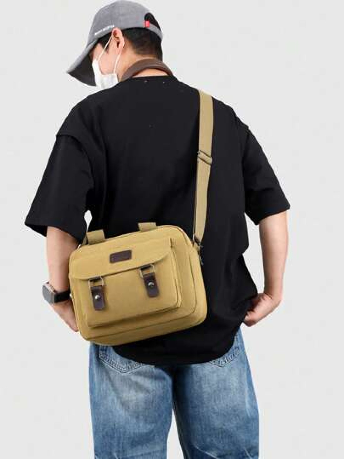 Men s Canvas Shoulder Bag Large Capacity Messenger Bag Outdoor Casual Retro Travel Utility New Crossbody Handbag