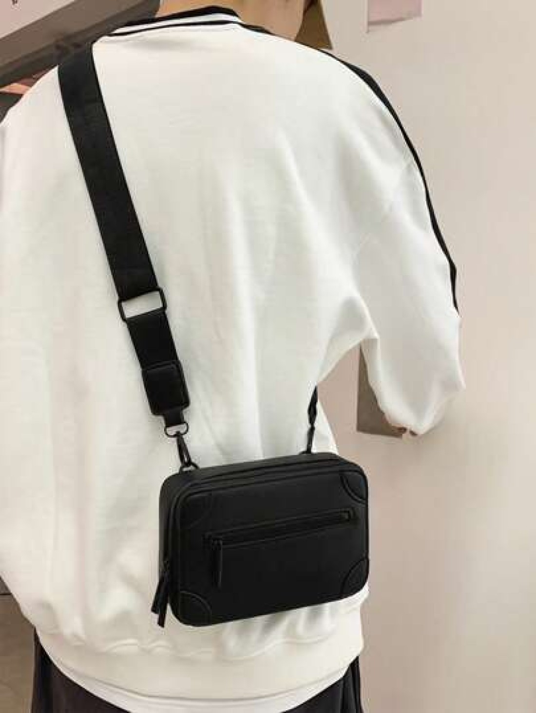 Men s Stylish Square Crossbody Bag Sling Bag Casual Box Shape Shoulder Bag Small Messenger Bag For Valentine s Day Gift Father s Day Gift College Travelling Commuting Sling Bag For Men Business