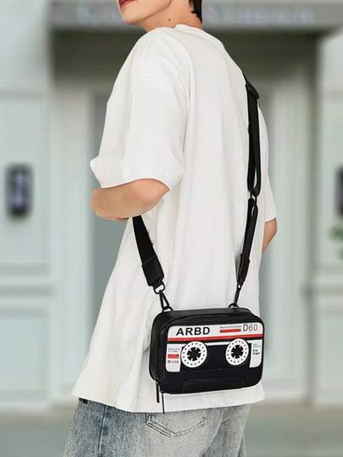 peach tree Peach Tree Men Shoulder Bag Crossbody Bag PU Waterproof Box Style Radio Cassette Retro Casual Messenger Bag Game Console Bag Travel Holiday Essential Gift For Young Men Halloween Christmas