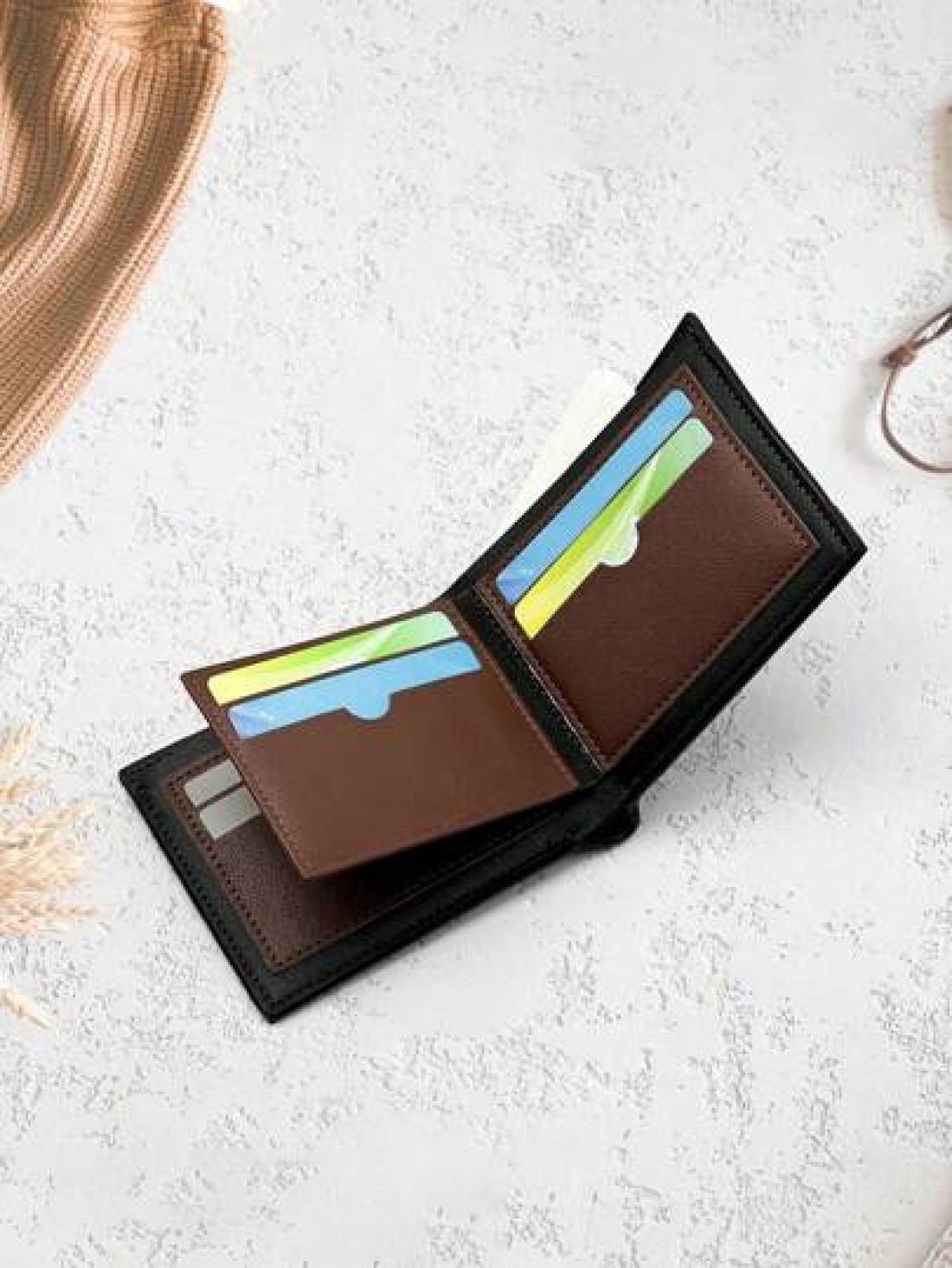 HOVI S Men s Short Wallet Large Capacity Multi Card Holder Ideal Graduation Gift Boyfriend Gift And Father s Day Present