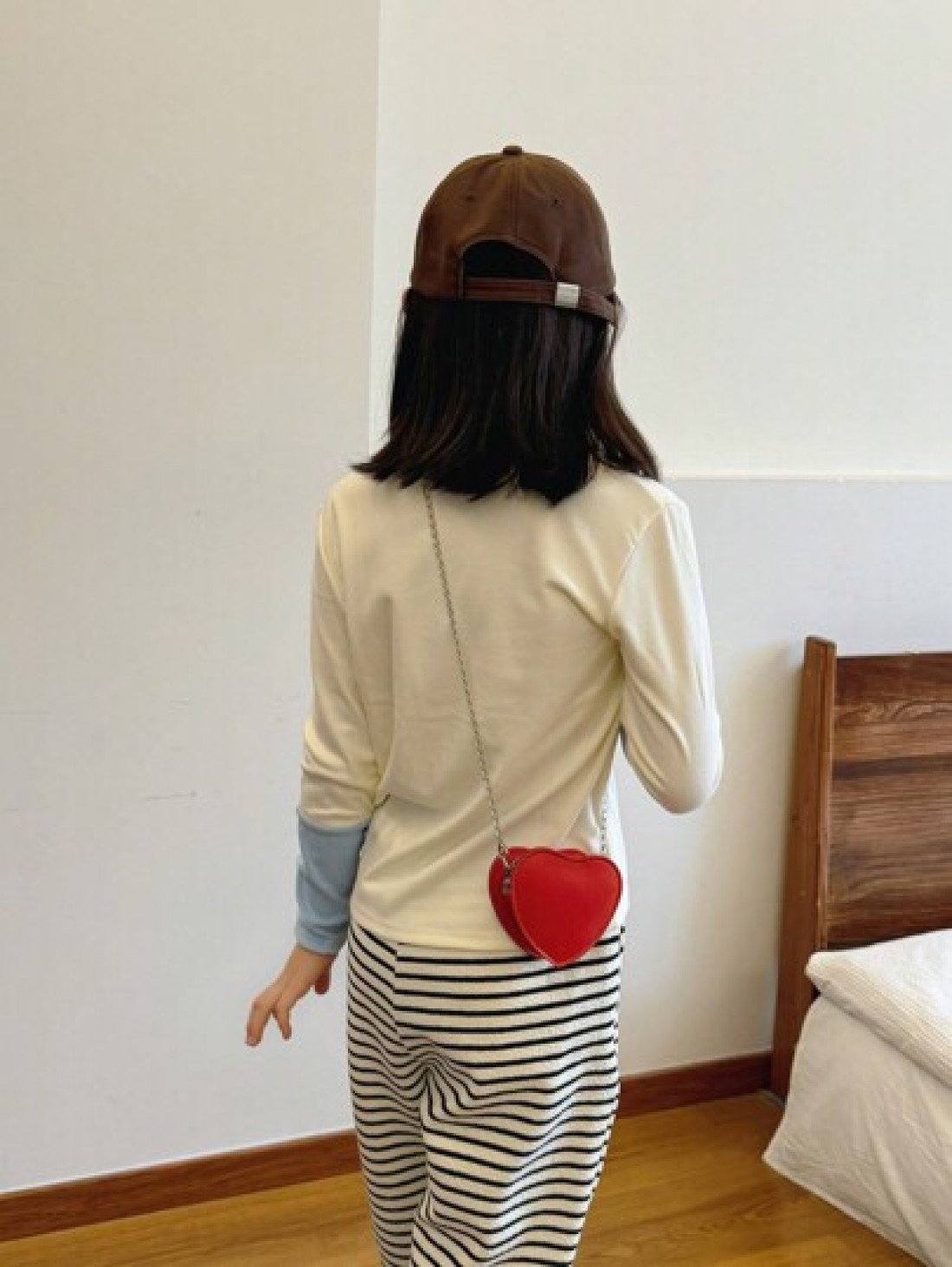 1pc Fashion Solid Color Girls Heart Shaped PU Leather Cross Body Shoulder Bag