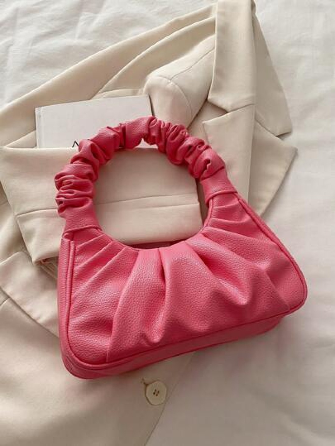 1pc Handbag Pu Magnetic New Style Pure Color Simple Ruffles Sweet Style Niche Design Fashion A Variety Of Colors Available Sufficient Capacity And Comfortable Touch Can Hold Mobile Phones Cosmetics An