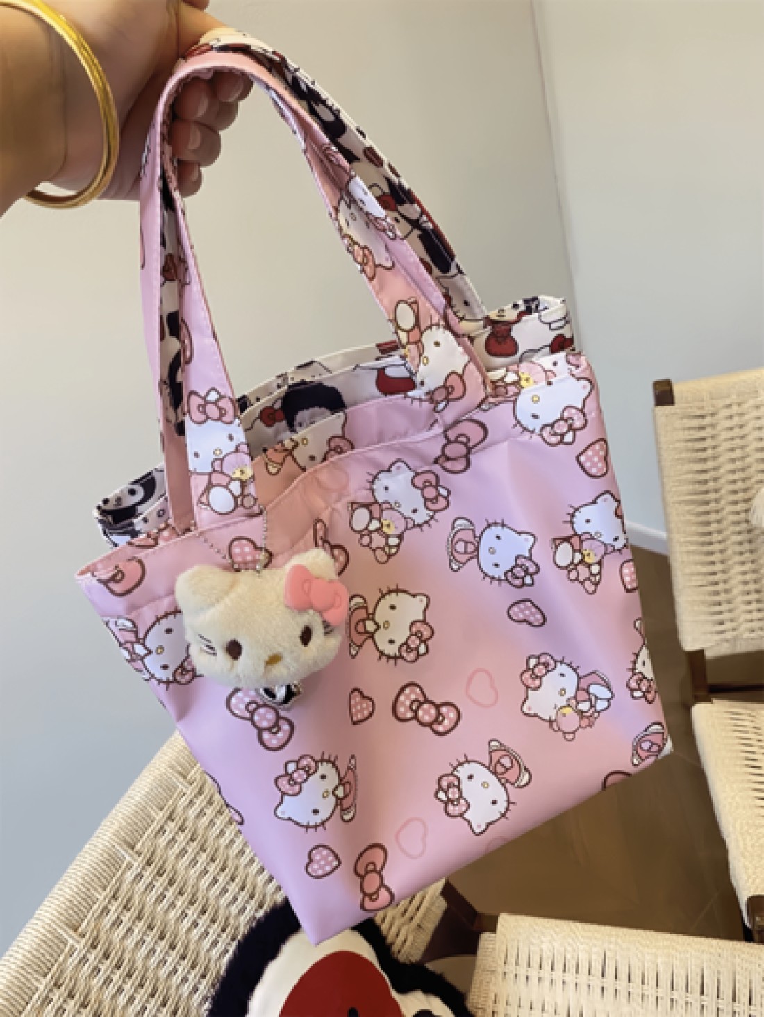 Sanrio Sanrio HELLO KITTY Women s Cute Cartoon Canvas Tote Bag Zipper Design High Quality Multi Function Storage Bag School Backpack Outdoor Bag Decorative Bag Shopping Bag Women Gift Graduation Mothe