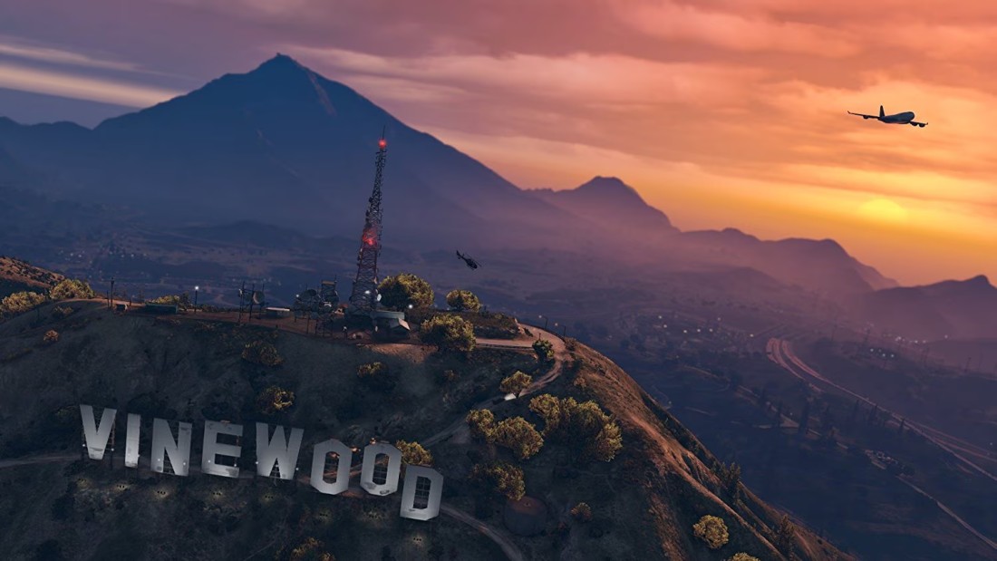 Rockstar Games Grand Theft Auto V Premium Edition (English) - Intl Version - Action &amp; Shooter - PS4/PS5