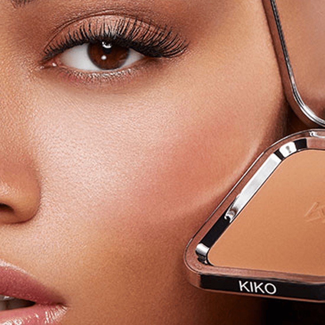 KIKO Weightless Perfection Wet And Dry Powder Foundation - N95