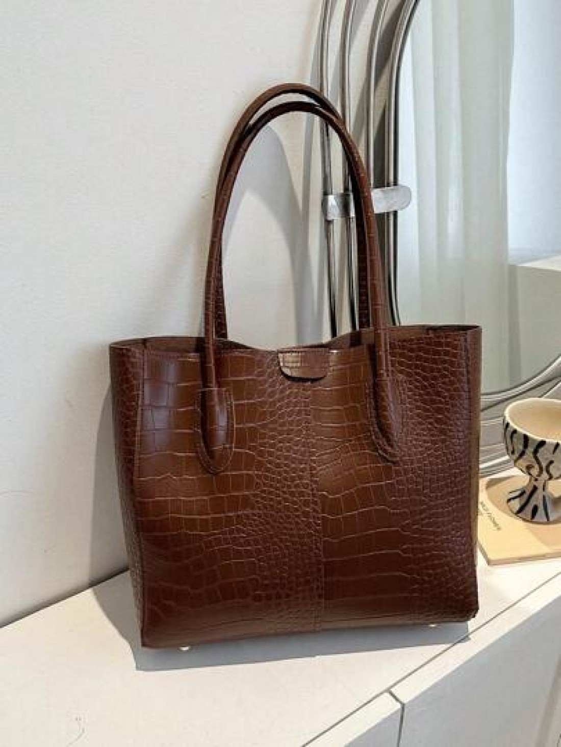 Vintage Tote Bag Women s 2025 New Fashion Commuter Bag Versatile Large Capacity Shoulder Bag