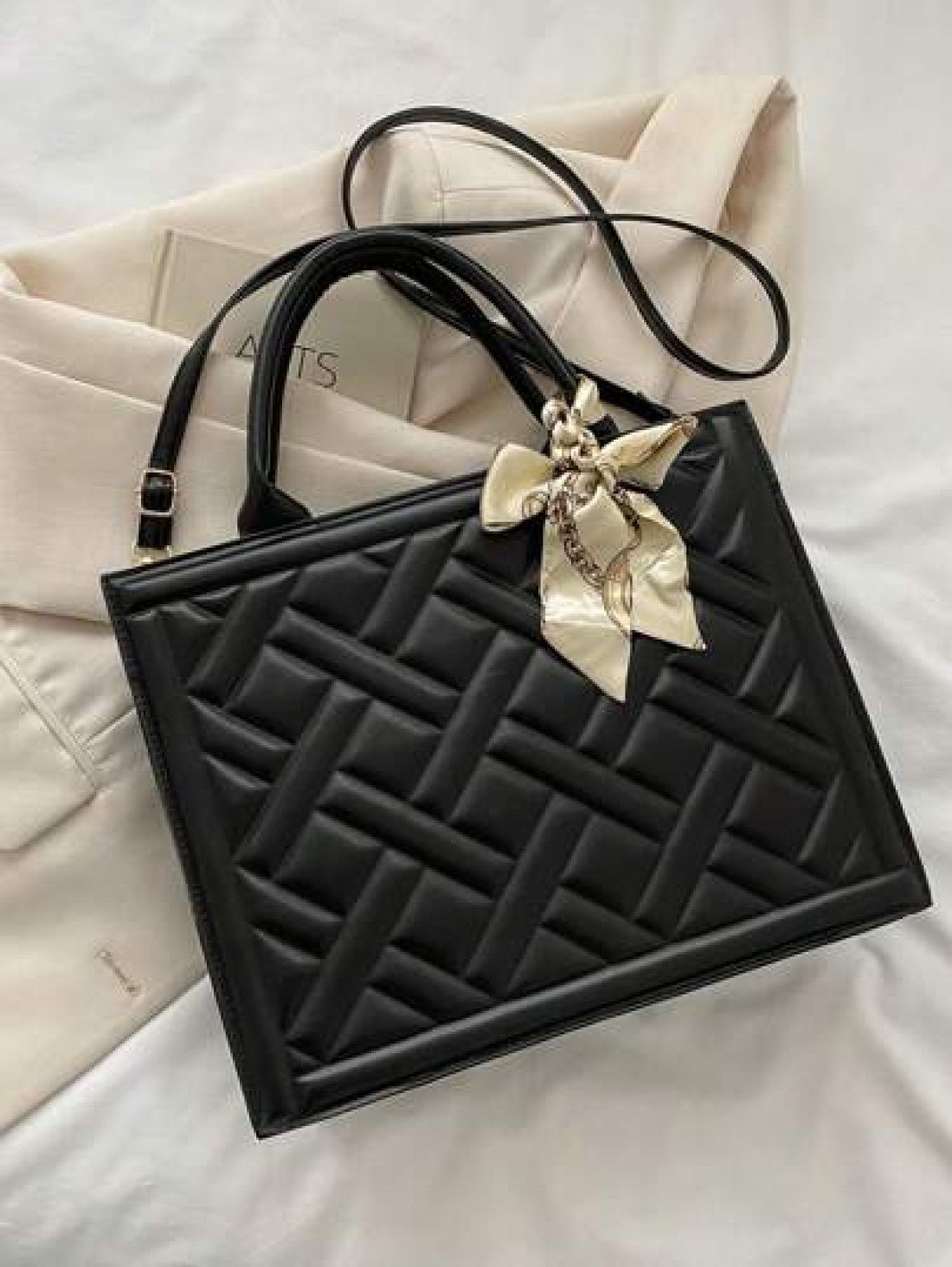 Versatile Women s Handbag With Scarf 2024 Summer New Commuting Tote Bag Shoulder Crossbody Chic Small Square Bag With Plaid Scarf Mark