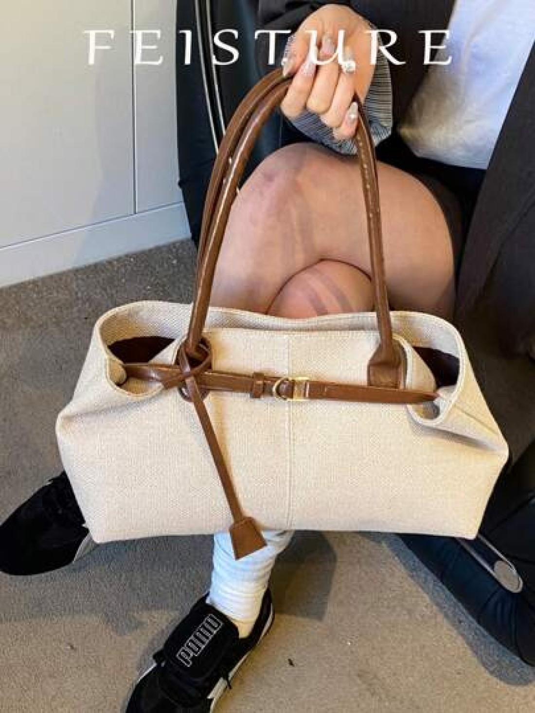 FEISTURE 1 Piece Summer Straw Woven Handbag Beach Bag By The Sea Large Capacity Belt Buckle Design Tote Bag Magnetic Buckle Closed Suitable For Girls Ladies College Students Newcomers And White Collar