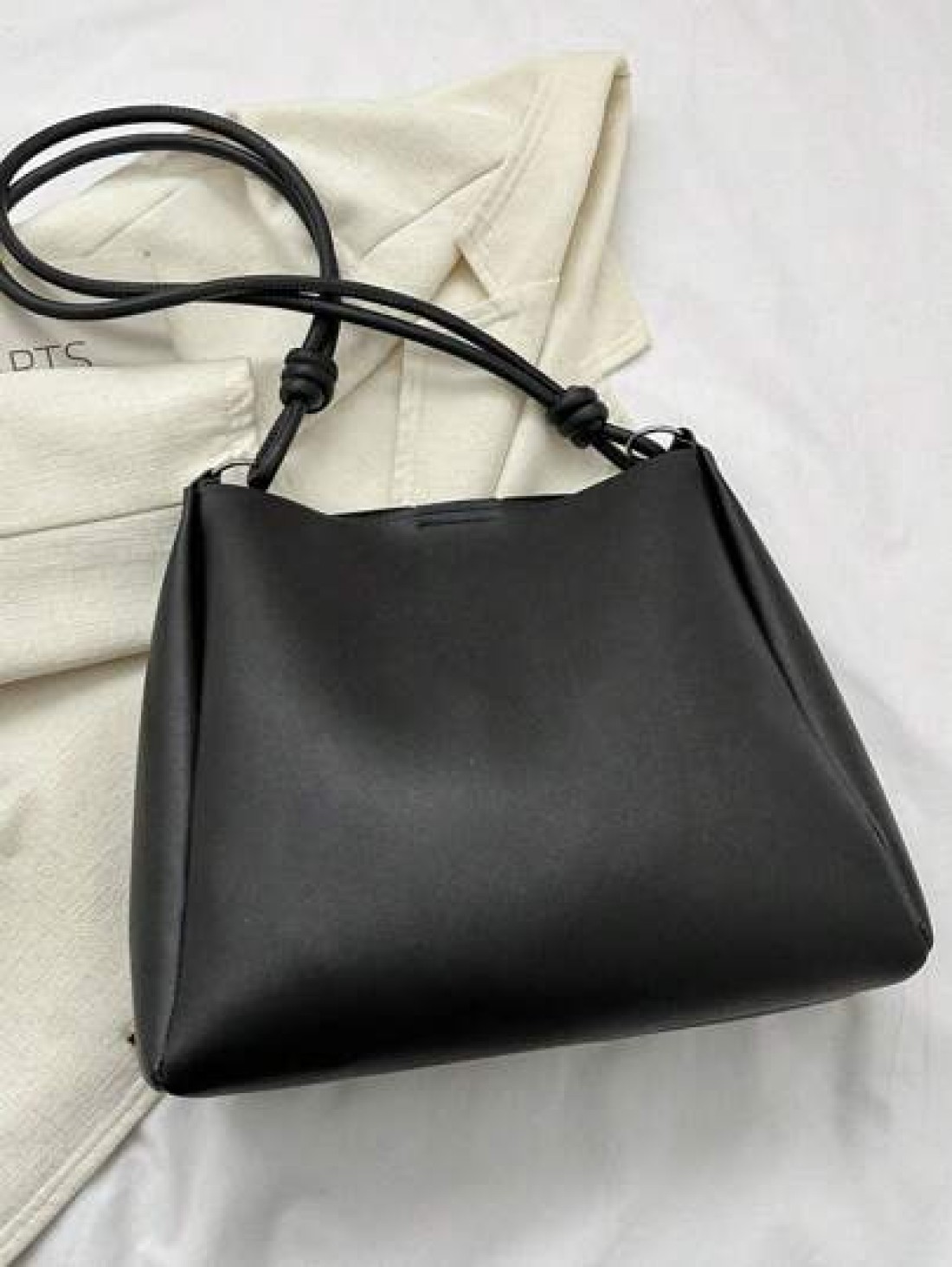 Luxury Fashionable Chic PU Leather Tote Bag With Exquisite Design