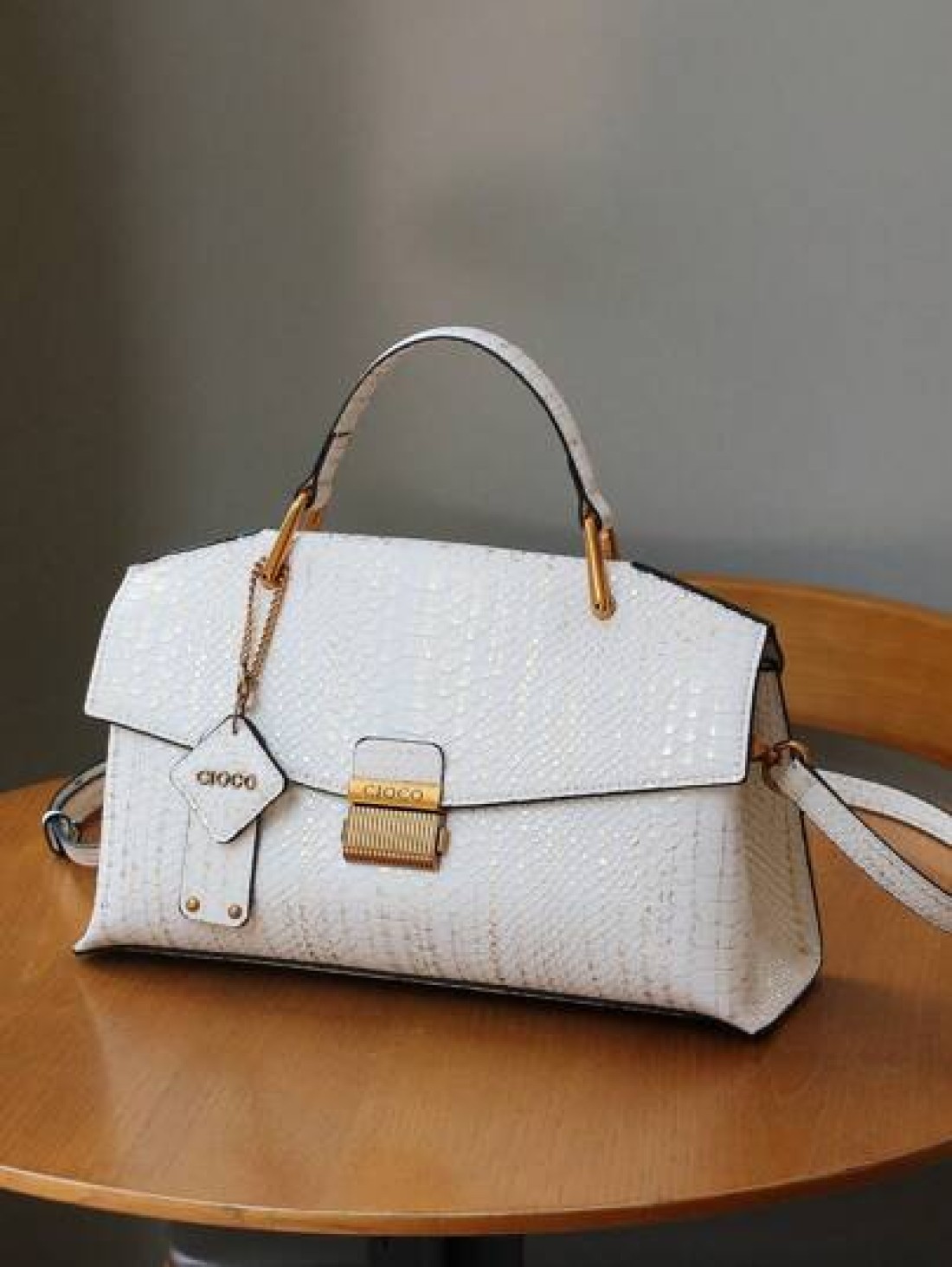 2025 New Vintage Blue Snakeskin Pattern Elegant Handbag Fashionable Luxury High End Handbag For Women Lightweight Large Capacity Shoulder Crossbody Bag