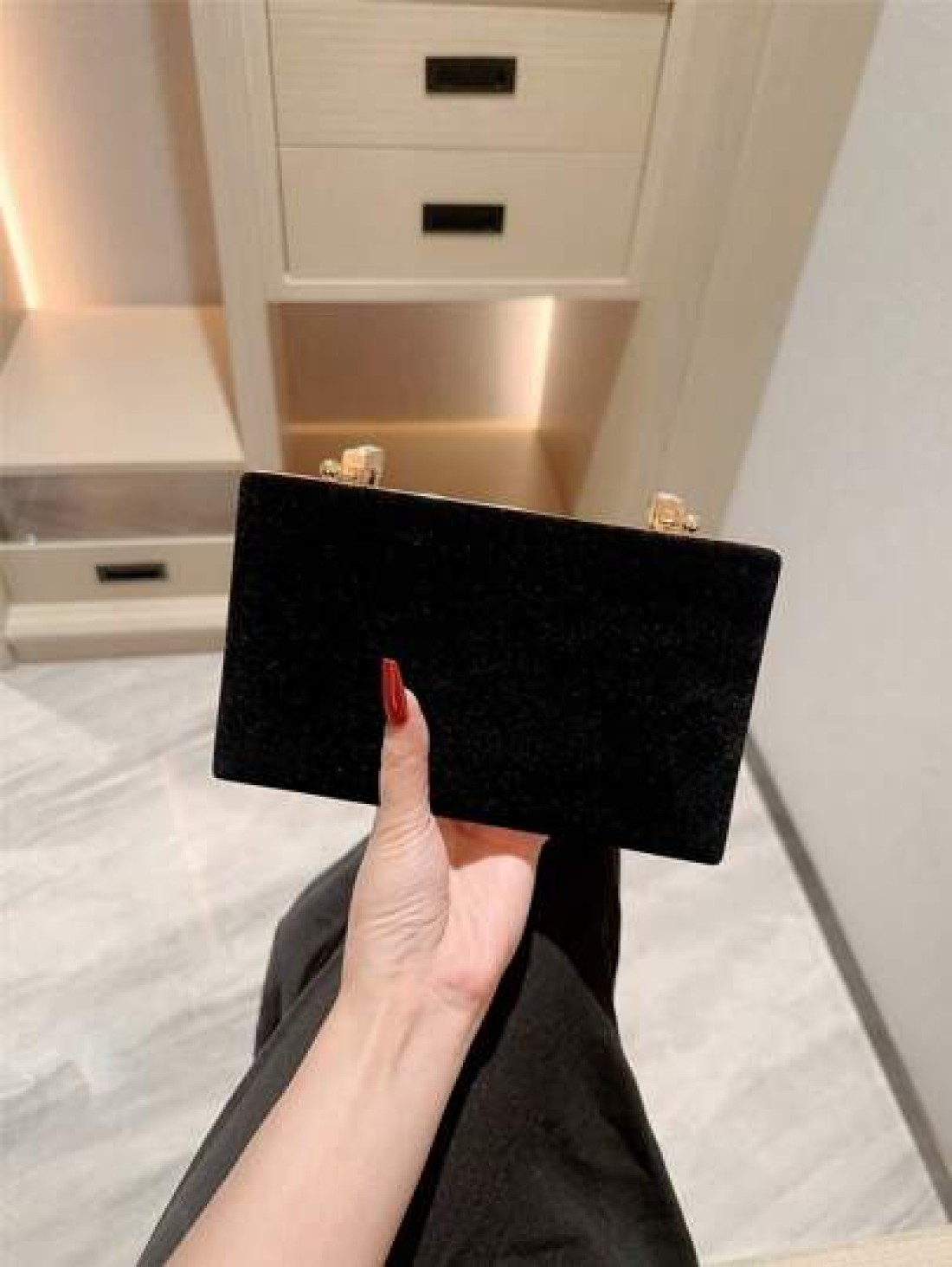 1pc Velvet Box Clutch Bag Glittery Metal Crystal Decor Evening Bag For Gown Formal Party Wedding Bridal Purse Crossbody Bag