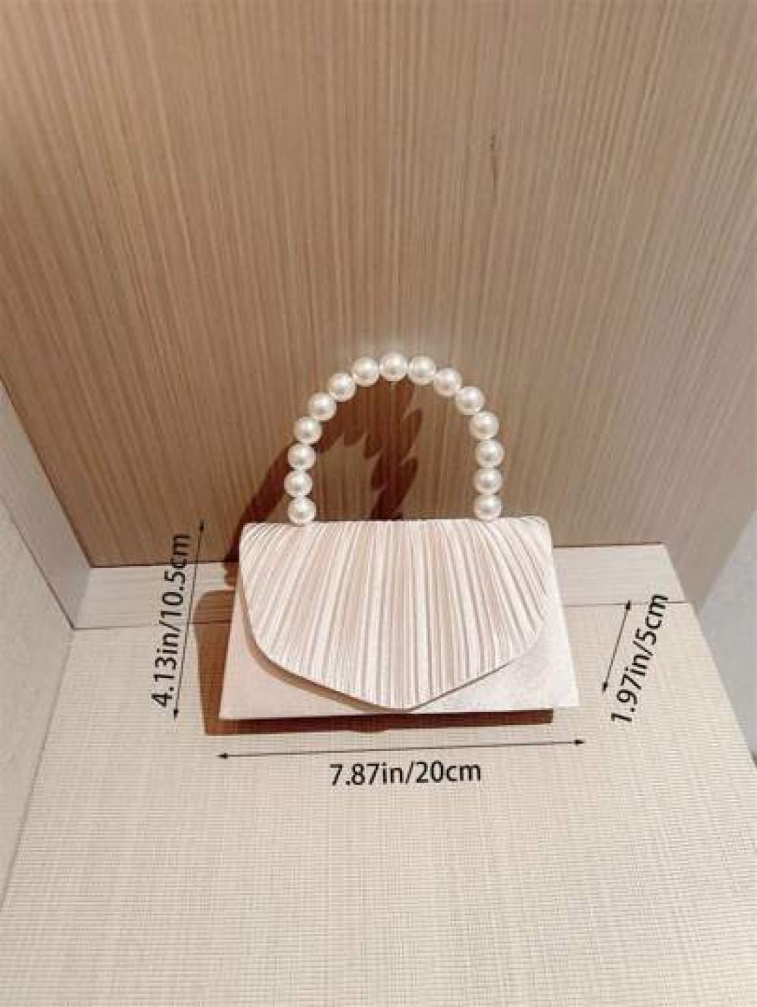 An Elegant Classic Pleated Design Evening Bag Romantic Faux Pearl Party Clutch Bag Luxury Satin Formal Dress Bag Flap Clutch With Chain Strap For Prom Perfectly Matching With New Years Outfit Excellen