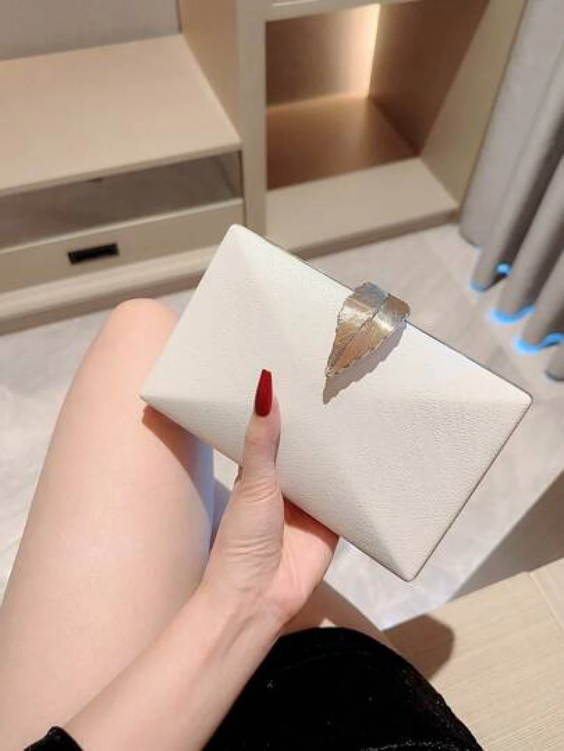 Moonlit EveBag Women s Fashion Metal Box Shaped Evening Clutch With Sparkling Leaf Buckle Party Handbag Chain Bag Bridal Bag For Wedding And Dance Party Valentines