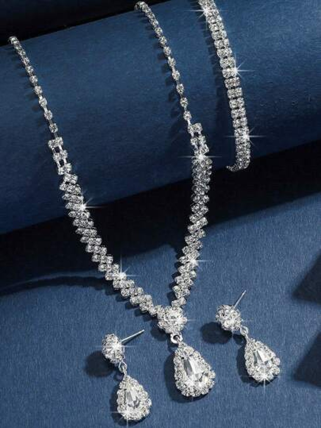 Women s Luxury Elegant Party Crystal Evening Clutch Bag Chain Shoulder Bag Rings Earrings And Adjustable Bracelet Set