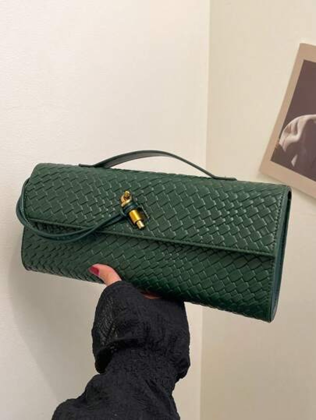 The 2025 New Collection Presents An Elegant Versatile And High End Women s Bag Ideal For Commuting And Gift Giving