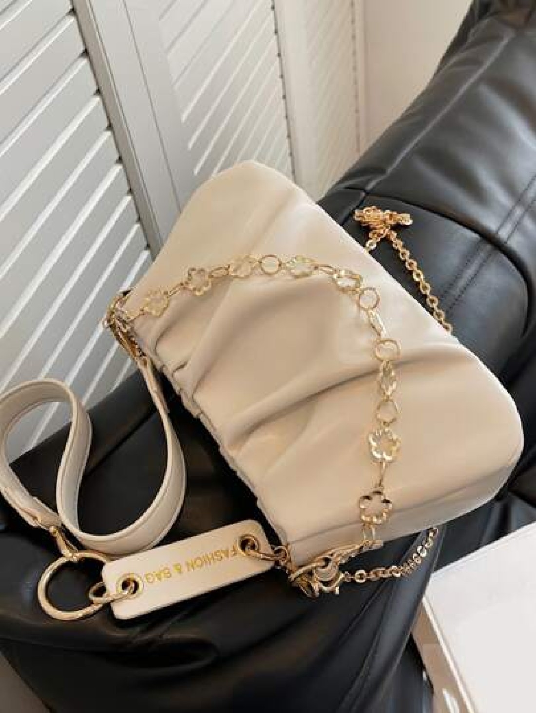 CONTAINEVERY Fashionable Moire Chain Decor Ruched Bag Classic Carryalls Latest Stylish Cloud Sling Bag With Chain Handle And Detachable Strap Beige For Women Rookies White Collar Workers For Teacher G