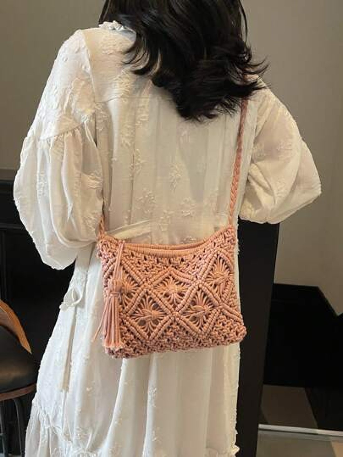 Handwoven Small Crossbody Bag For Women New Woven Shoulder Bag Niche Beach Casual Versatile Square Small Envelope Bag Fashion Crossbody Bag For Holiday Beach