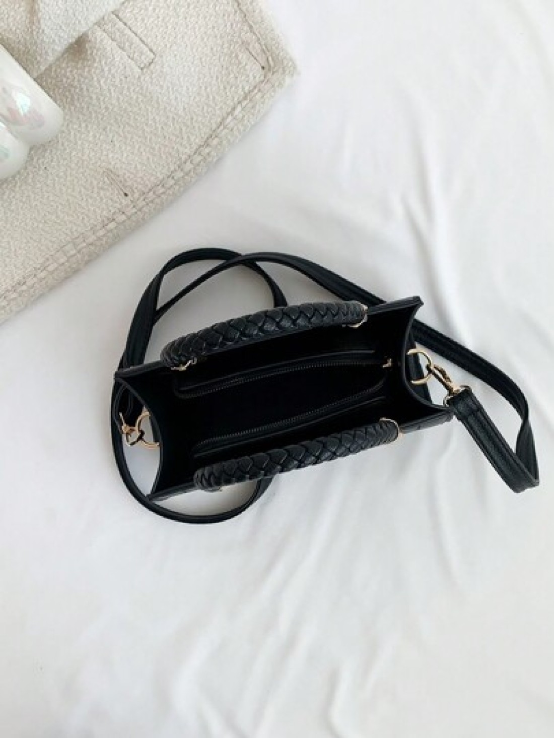 New Women s PU Leather Shoulder Bag Adjustable Strap Mini Handbag Clutch Bag Minimalist Classic Funky Leather Small Bag Square Bag Suitable For Women Travel Work Party Holiday