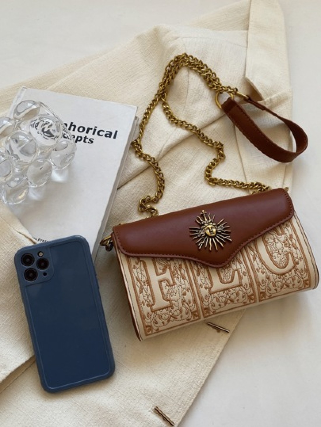 In 2024 The New Fashion Classic Letter Embroidery Printing Design Contrast Design French Baguette Bag Metal Buckle Decoration Design Shoulder Bag Is Suitable For Shopping