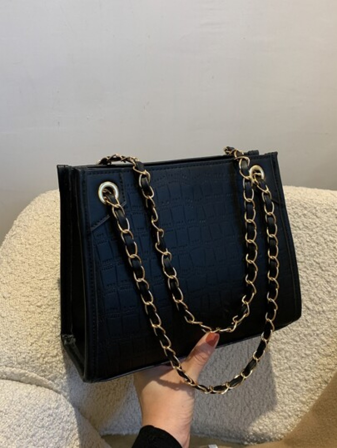 Lightweight Business Casual Crocodile Embossed Chain Square Bag For Teen Girls Women College Students Rookies White collar Workers Perfect for Office Work Business Commute Best Work Bag for Women For