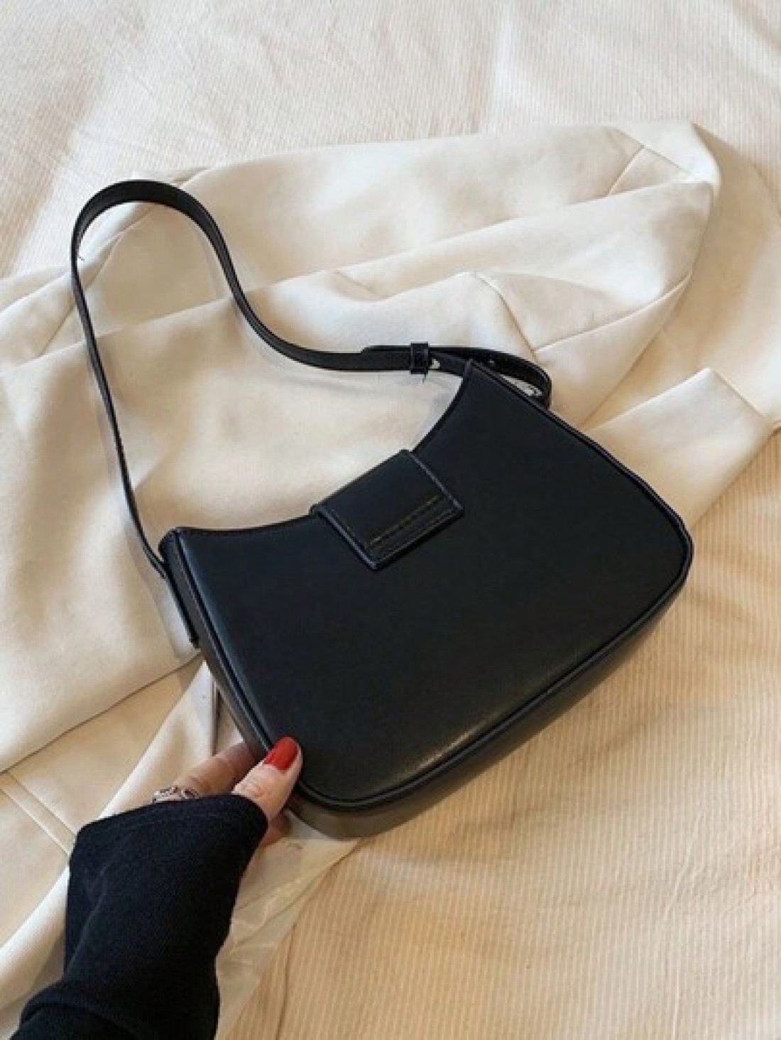 Shoulder Bag With Rhinestone Decorative Armpit Bag Versatile And Fashionable Rhinestone Glitter Saddle Underarm Bag PU Leather Textured Bag Purse Fashion Versatile Bag