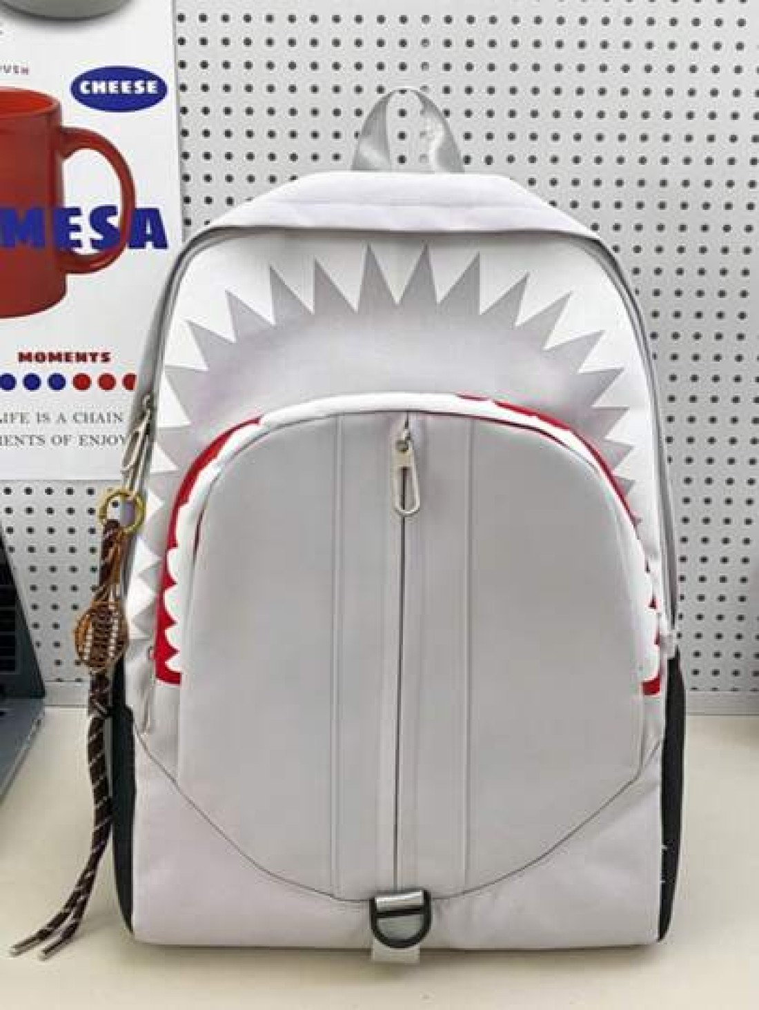 New Spring Summer Fashion Luminous Shark Graphic Backpack Large Capacity Student Bag Personality Casual Bag With USB Charging Port Fits Laptop Books Documents Clothes Suitable For School Business Trip