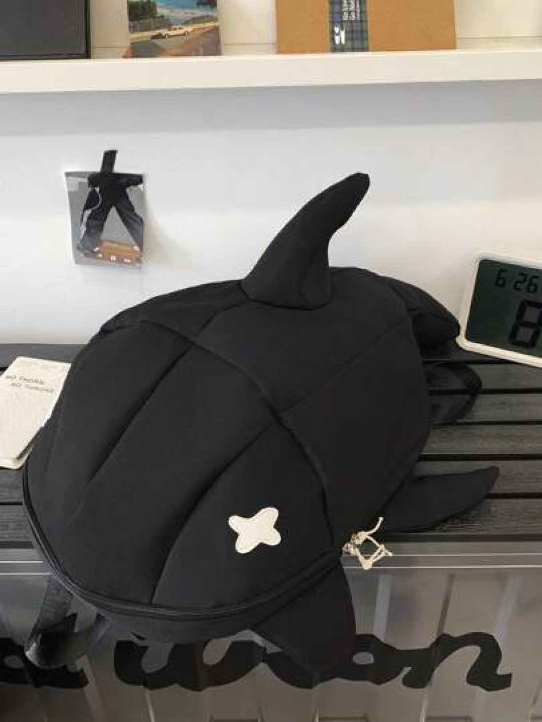 peach tree Large Capacity Men s Backpack Fashionable Minimalist Shark Design Couple Backpack Suitable For High School College Students Commuting Travel Sports Halloween Christmas Gifts Peach Tree Bran