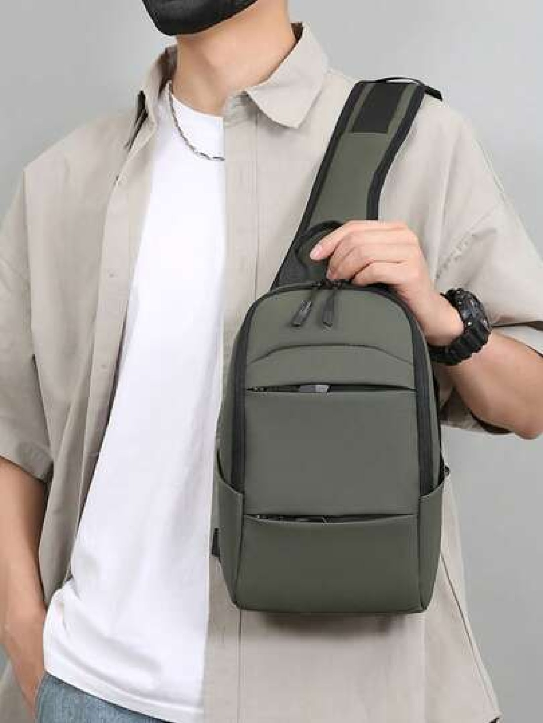 New Men s Breast Bag Large Capacity Personalized Long Distance Riding Bag For Work Commuting Fashion Shoulder Bag